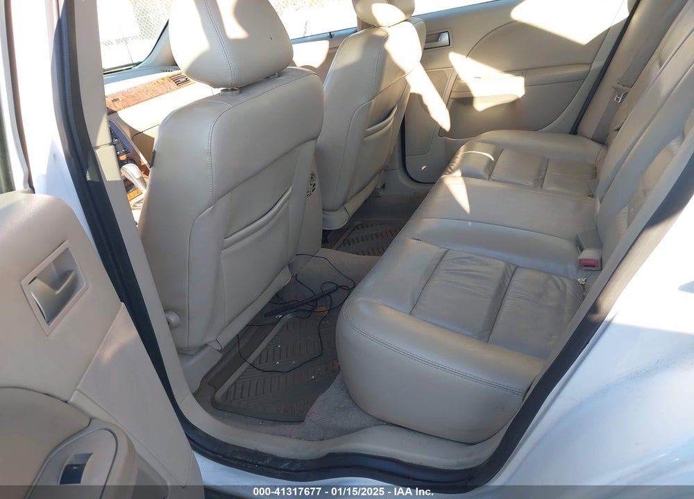 2006 FORD FIVE HUNDRED VIN: 1FAHP27156G105454
