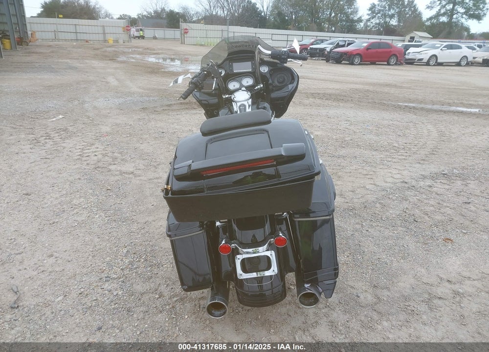 2016 HARLEY-DAVIDSON FLTRXS ROAD GLIDE SPECIAL VIN: 1HD1KTM1XGB645089