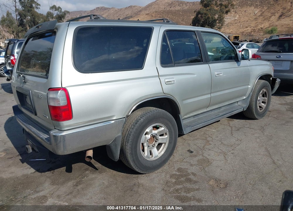 2000 TOYOTA 4RUNNER SR5 VIN: JT3GN86R7Y0163099