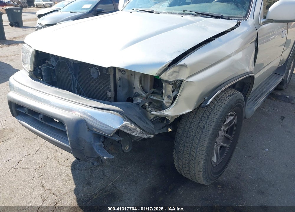 2000 TOYOTA 4RUNNER SR5 VIN: JT3GN86R7Y0163099