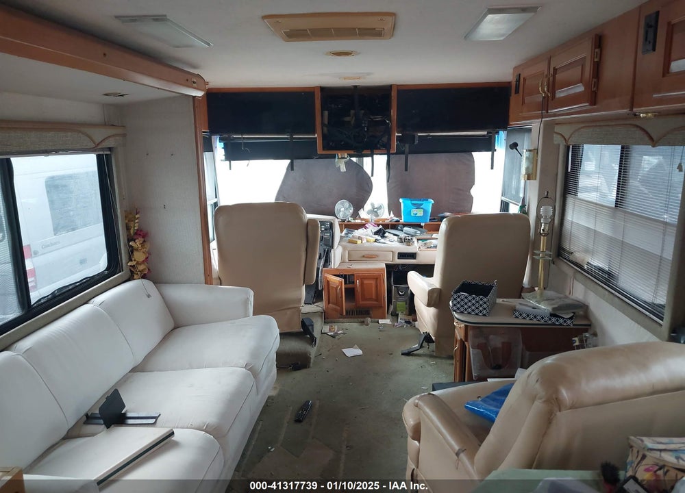 1998 SAFARI MOTOR HOME VIN: 4SLA8GN20W1109979