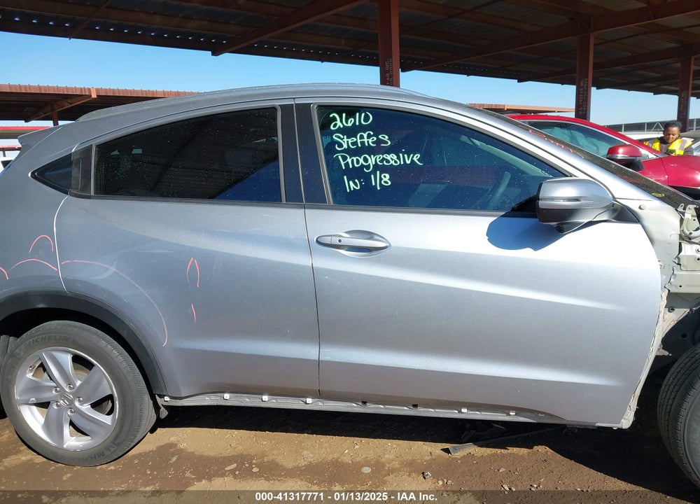 2019 HONDA HR-V EX VIN: 3CZRU5H51KM713475