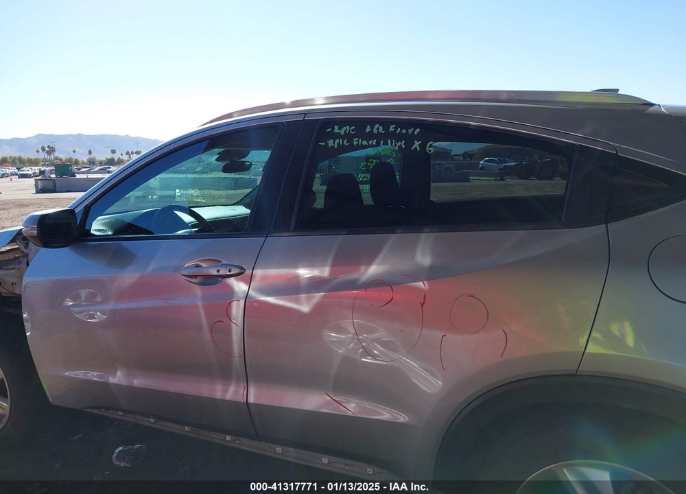 2019 HONDA HR-V EX VIN: 3CZRU5H51KM713475