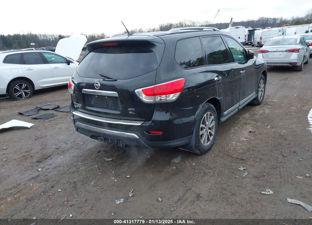2015 NISSAN PATHFINDER SL VIN: 5N1AR2MM5FC630120