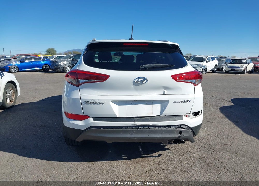 2016 HYUNDAI TUCSON VIN: KM8J33A25GU073747