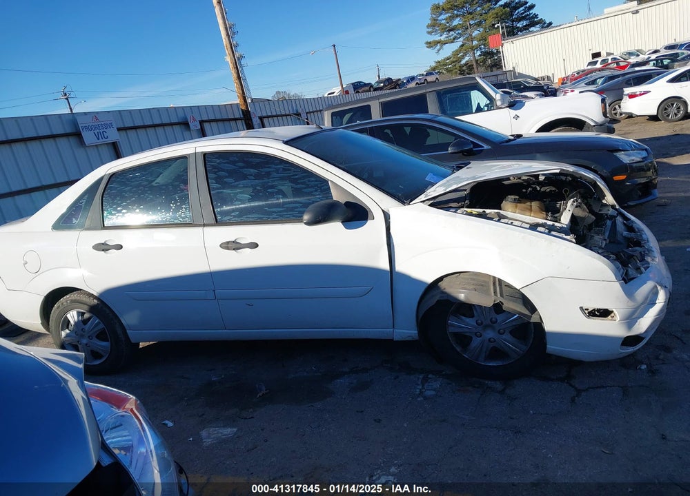 2006 FORD FOCUS ZX4 VIN: 1FAFP34N66W203001