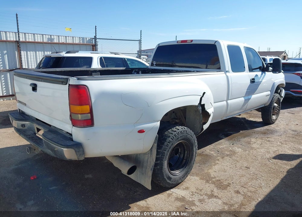 2001 CHEVROLET SILVERADO 3500 LS VIN: 1GCJC39U71F128009