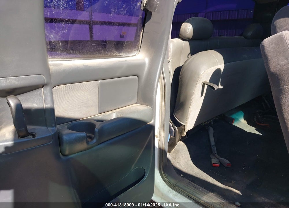 2001 CHEVROLET SILVERADO 3500 LS VIN: 1GCJC39U71F128009