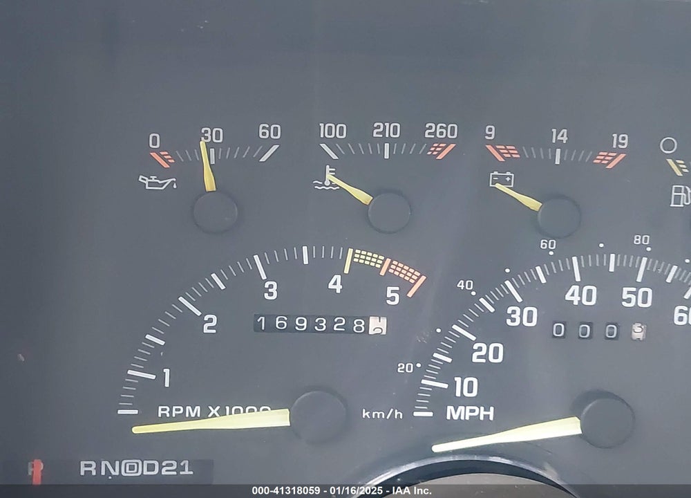 1992 CHEVROLET SUBURBAN K1500 VIN: 1GNFK16K0NJ347162