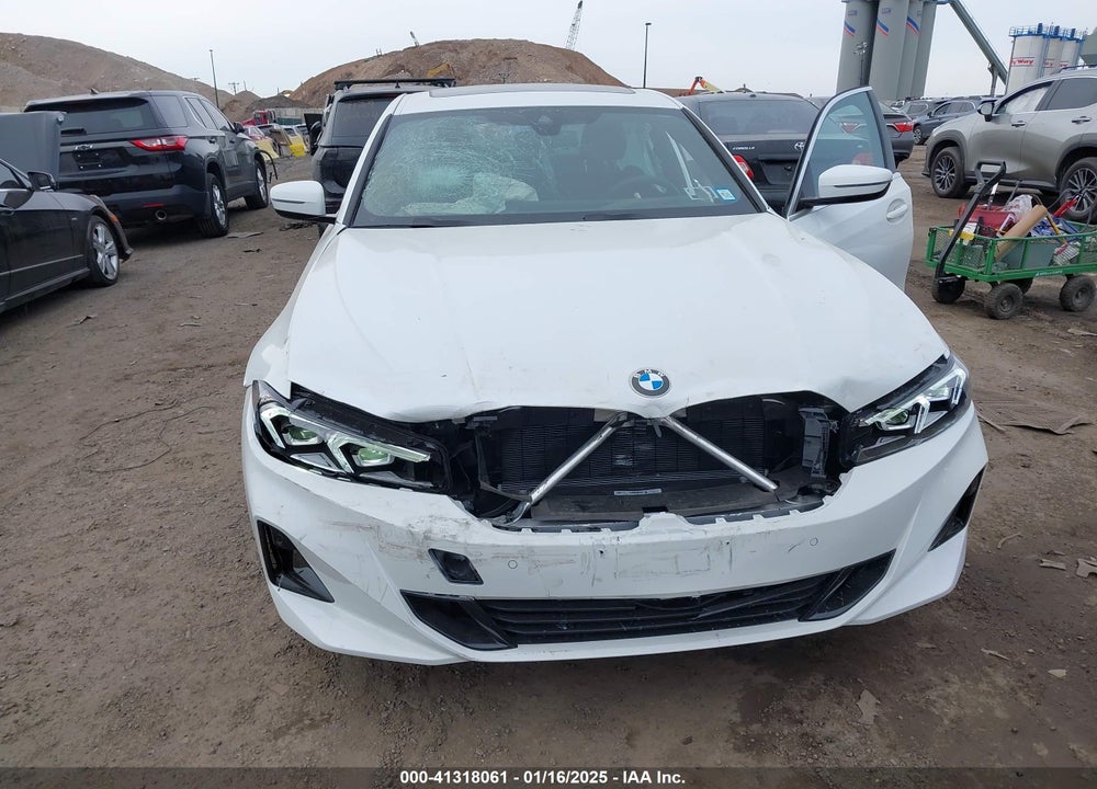 2024 BMW 3 SERIES VIN: 3MW89FF04R8E84855