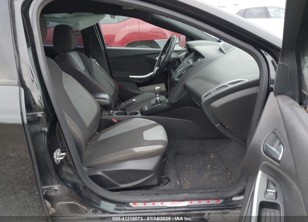 2014 FORD FOCUS VIN: 1FADP3L96EL303417