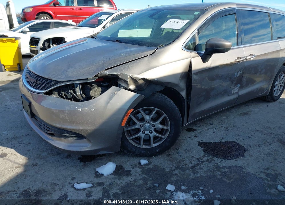2017 CHRYSLER PACIFICA VIN: 2C4RC1CG4HR708590