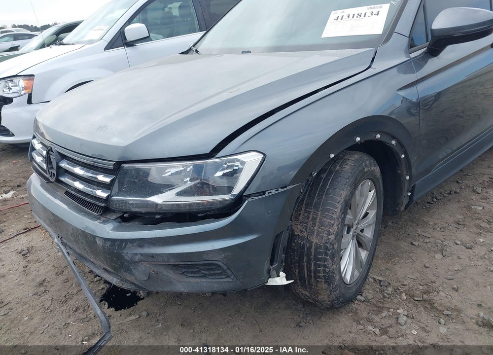 2019 VOLKSWAGEN TIGUAN VIN: 3VV1B7AX5KM077211