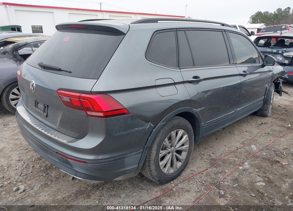 2019 VOLKSWAGEN TIGUAN VIN: 3VV1B7AX5KM077211