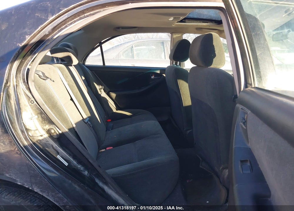 2007 TOYOTA COROLLA S VIN: 1NXBR32EX7Z800599