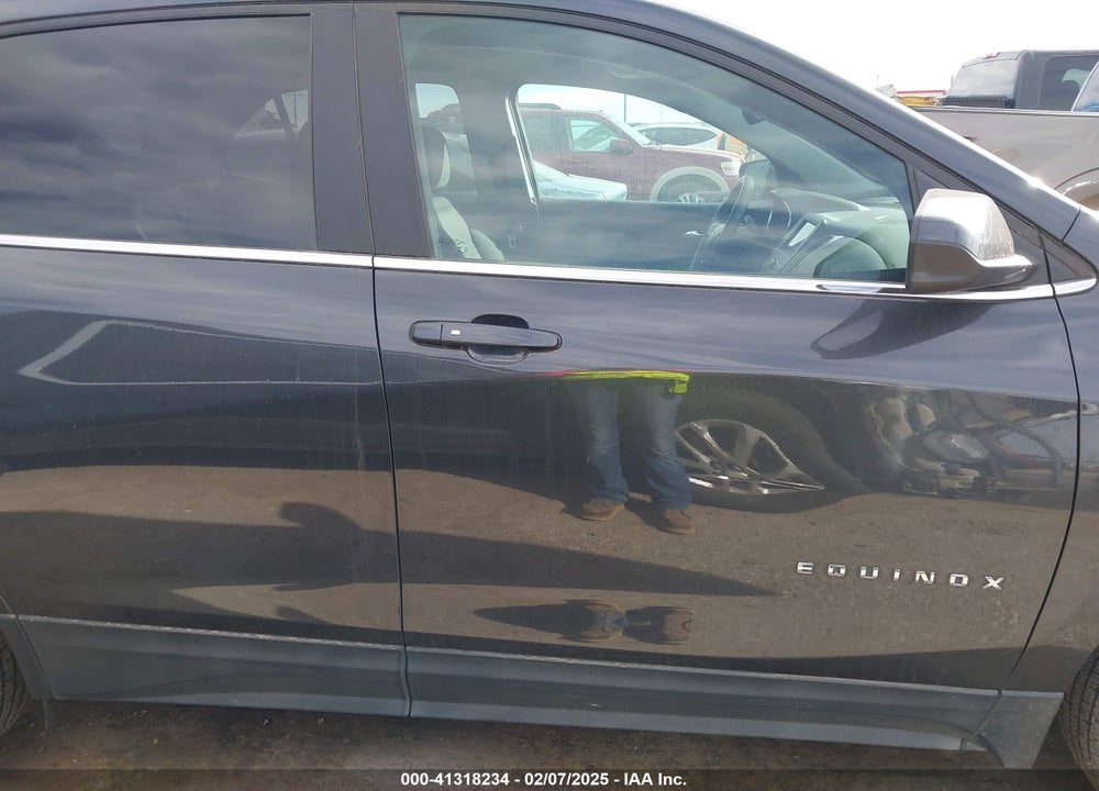 2022 CHEVROLET EQUINOX VIN: 2GNAXUEV9N6138783