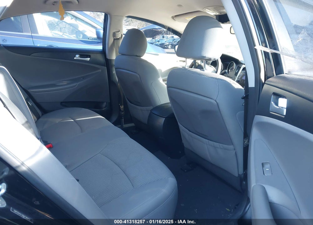 2013 HYUNDAI SONATA GLS VIN: 5NPEB4AC4DH726212