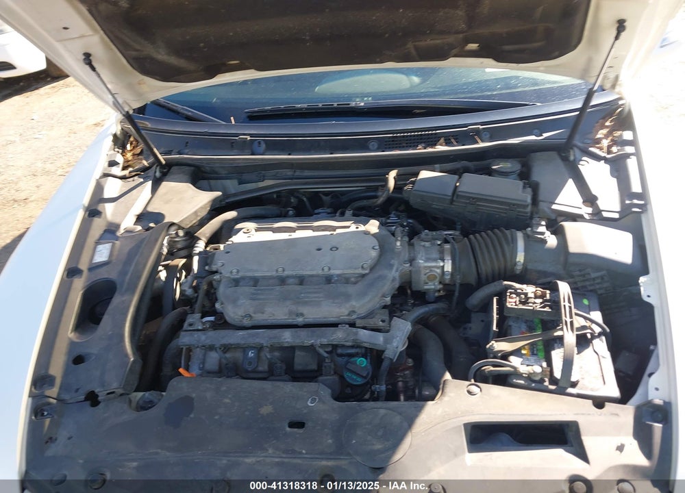 2010 ACURA RL VIN: JH4KB2F62AC000297