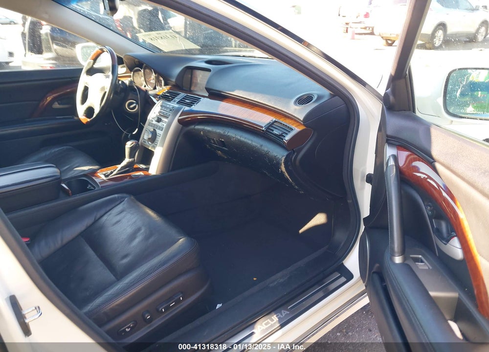 2010 ACURA RL VIN: JH4KB2F62AC000297