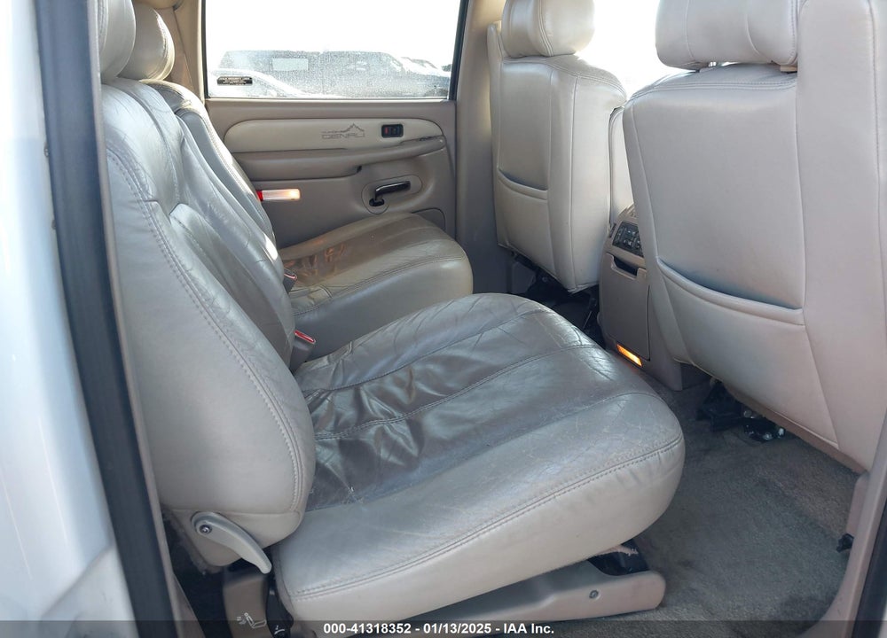 2002 GMC YUKON XL 1500 DENALI VIN: 1GKFK66UX2J258402