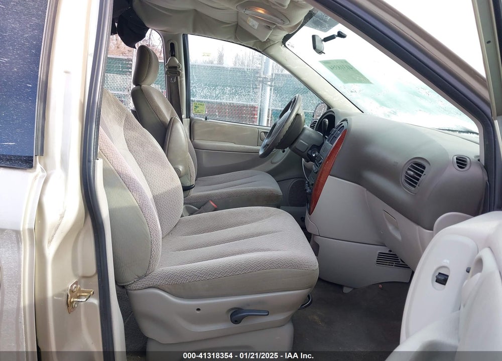 2006 CHRYSLER TOWN & COUNTRY VIN: 1A4GP45R76B748616