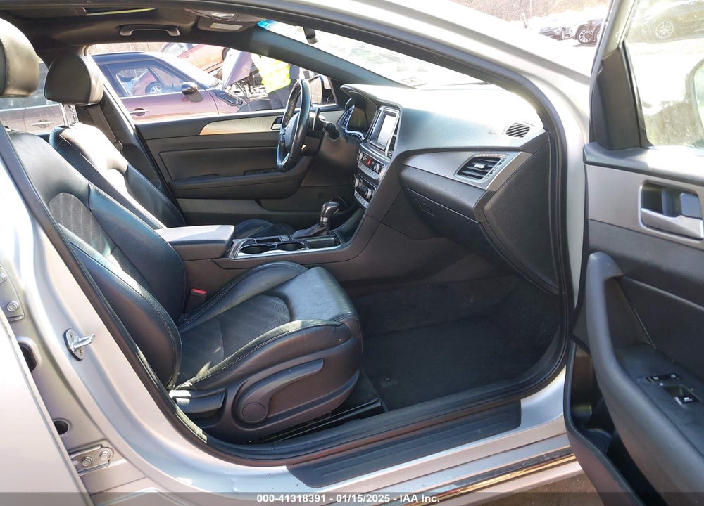 2018 HYUNDAI SONATA SPORT VIN: 5NPE34AF2JH669091