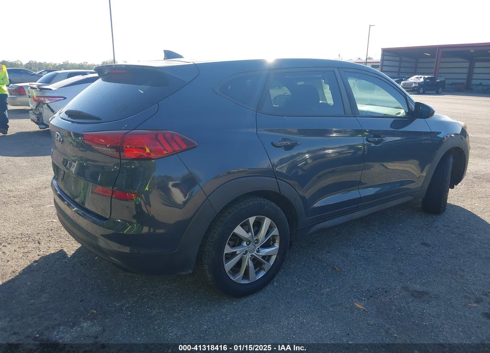 2019 HYUNDAI TUCSON SE VIN: KM8J23A43KU957196