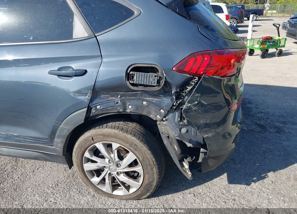 2019 HYUNDAI TUCSON SE VIN: KM8J23A43KU957196