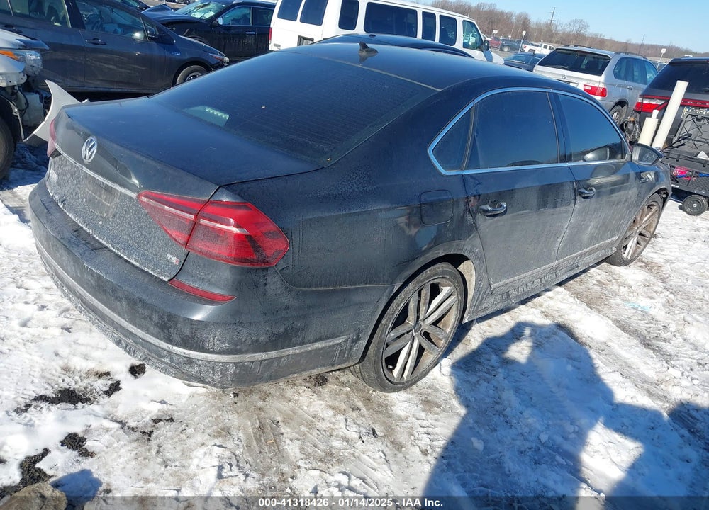 2017 VOLKSWAGEN PASSAT VIN: 1VWDT7A35HC002649
