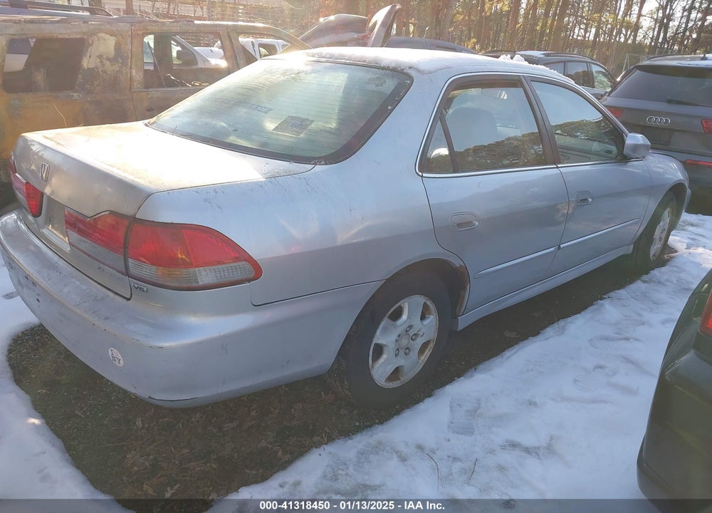 2002 HONDA ACCORD 3.0 EX VIN: 1HGCG16522A057185