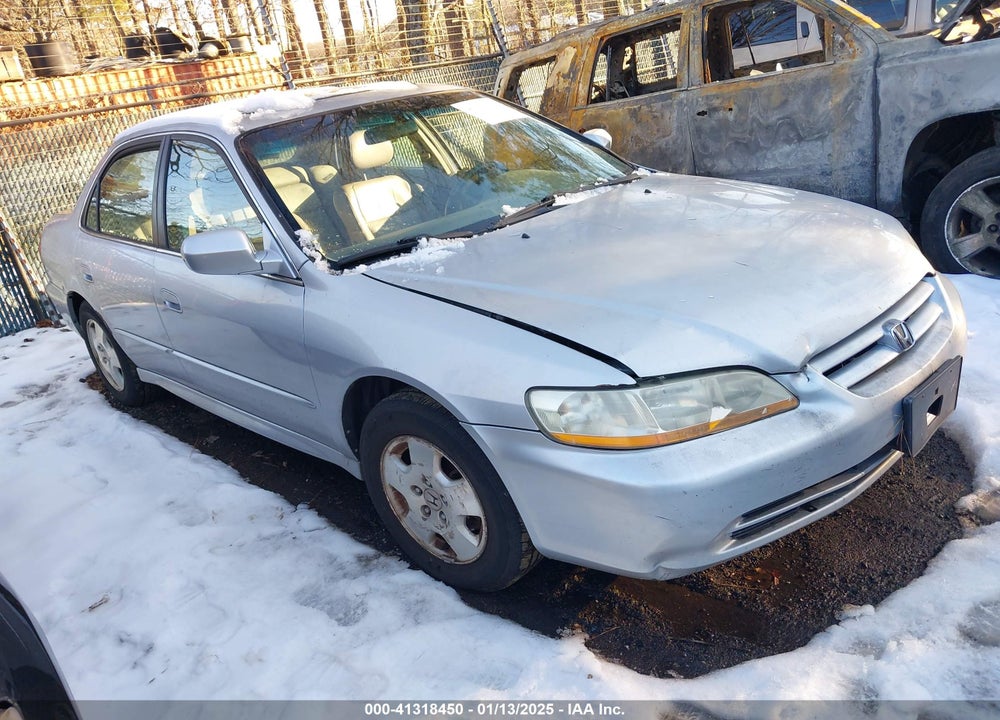 2002 HONDA ACCORD 3.0 EX VIN: 1HGCG16522A057185