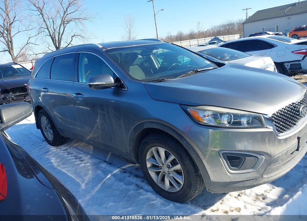 2016 KIA SORENTO 2.4L LX VIN: 5XYPGDA37GG132980