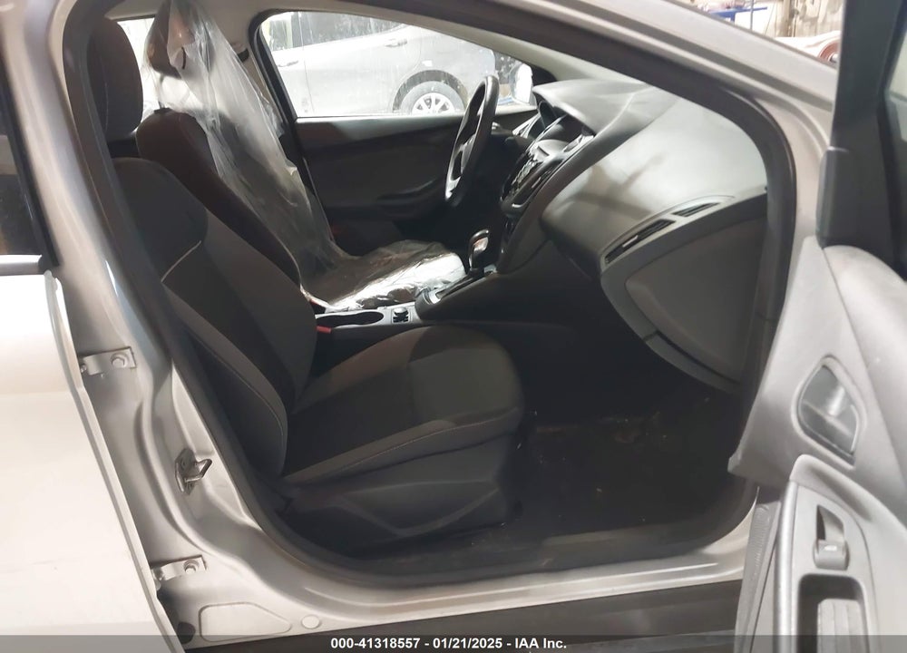 2013 FORD FOCUS VIN: 1FADP3E25DL379872