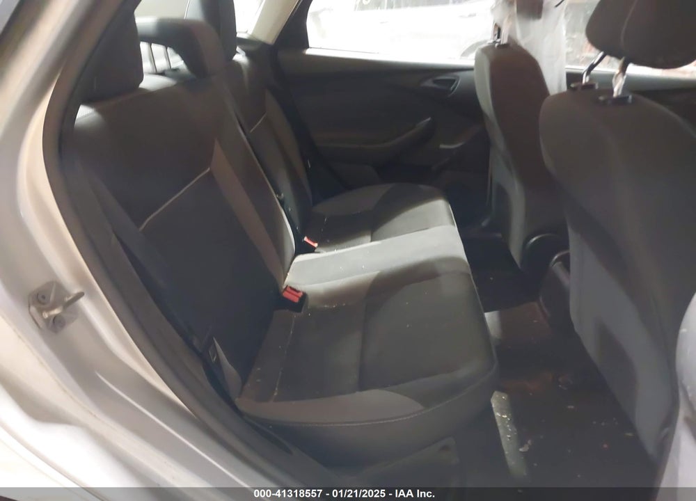 2013 FORD FOCUS VIN: 1FADP3E25DL379872