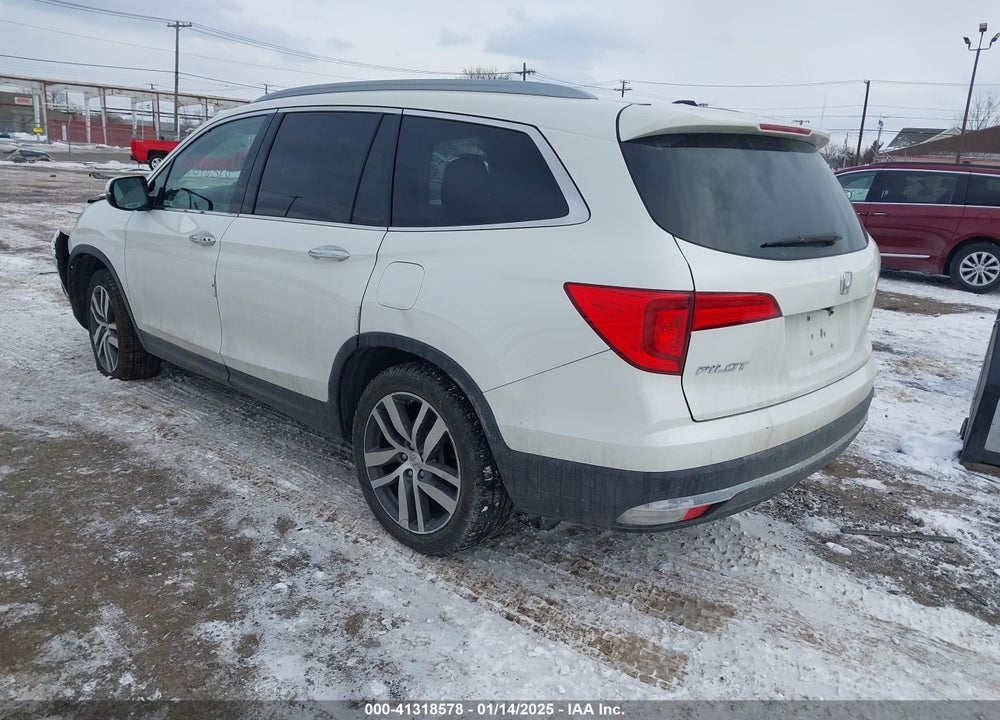 2017 HONDA PILOT TOURING VIN: 5FNYF6H90HB035691