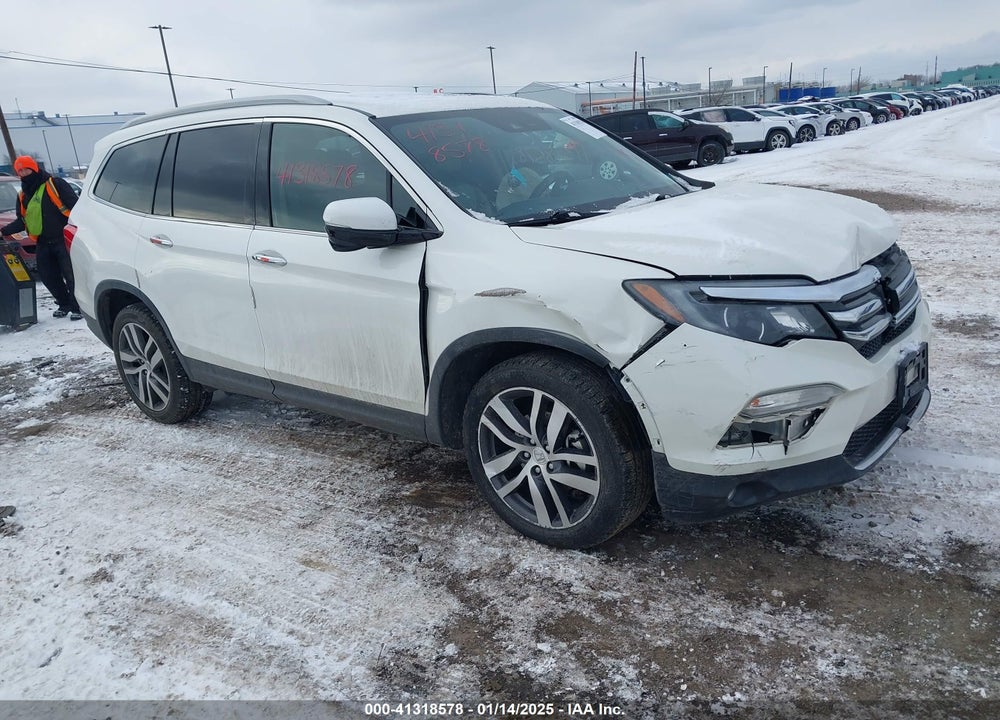 2017 HONDA PILOT TOURING VIN: 5FNYF6H90HB035691