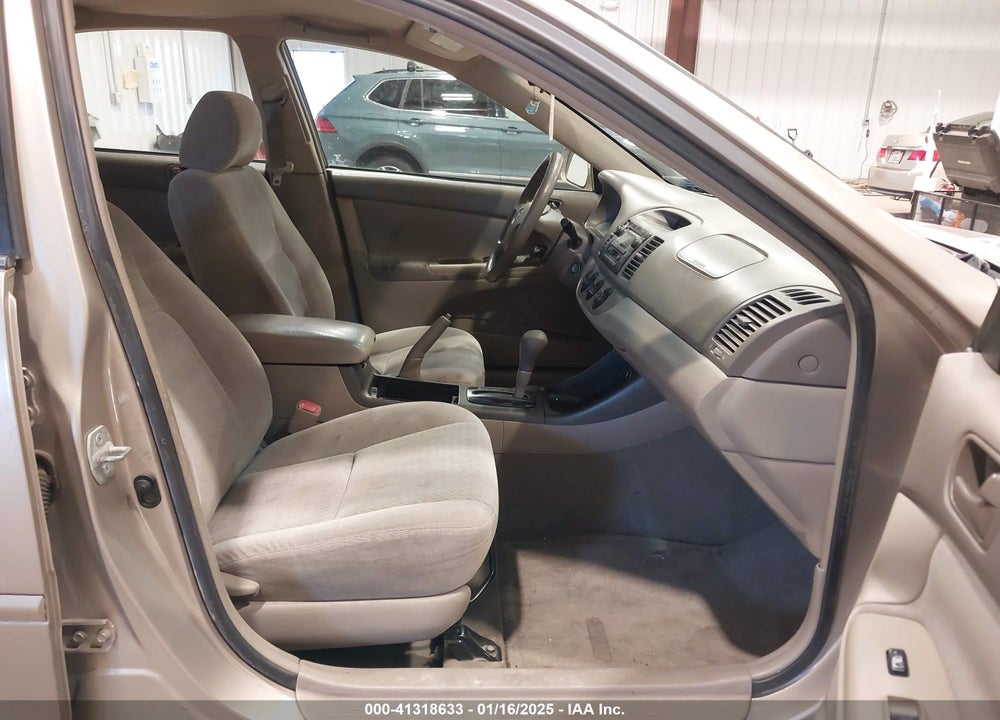2004 TOYOTA CAMRY LE VIN: 4T1BE32K74U900995