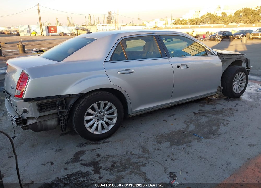2012 CHRYSLER 300 VIN: 2C3CCAAG8CH312433