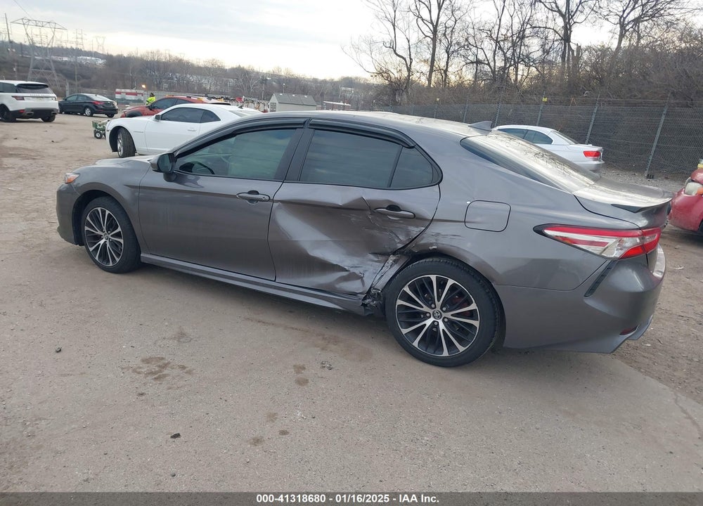 2020 TOYOTA CAMRY SE VIN: 4T1G11AK4LU881375
