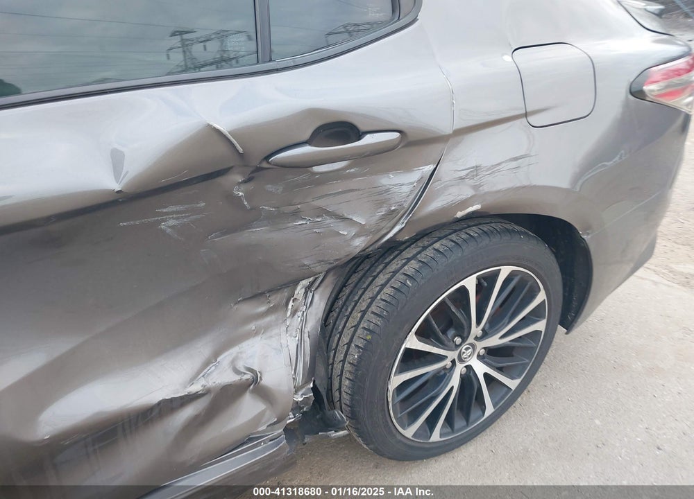 2020 TOYOTA CAMRY SE VIN: 4T1G11AK4LU881375
