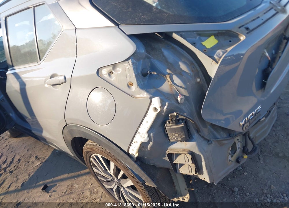 2021 NISSAN KICKS SR XTRONIC CVT VIN: 3N1CP5DV9ML470177