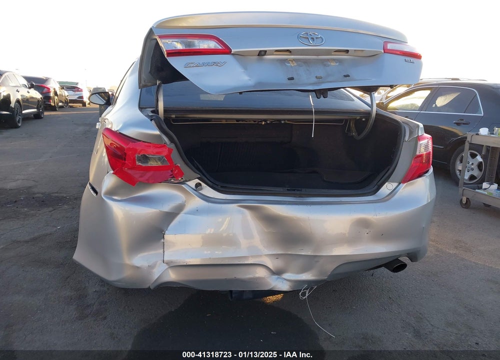 2014 TOYOTA CAMRY SE VIN: 4T1BF1FK0EU824713