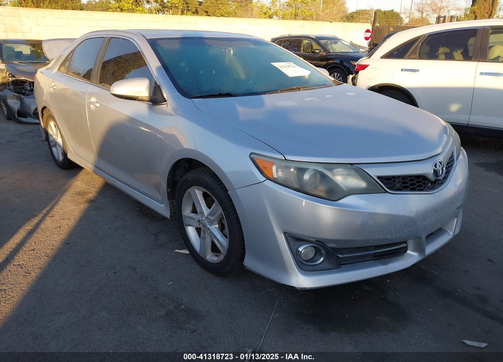 2014 TOYOTA CAMRY SE VIN: 4T1BF1FK0EU824713