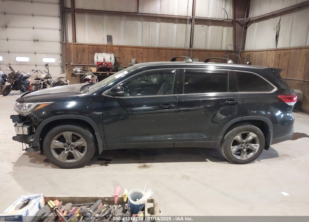 2017 TOYOTA HIGHLANDER LIMITED/PLATINUM VIN: 5TDDZRFH1HS395677