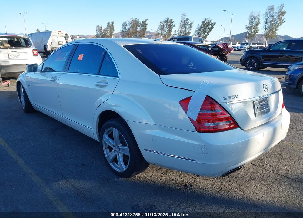 2012 MERCEDES-BENZ S 550 VIN: WDDNG7DB2CA471013