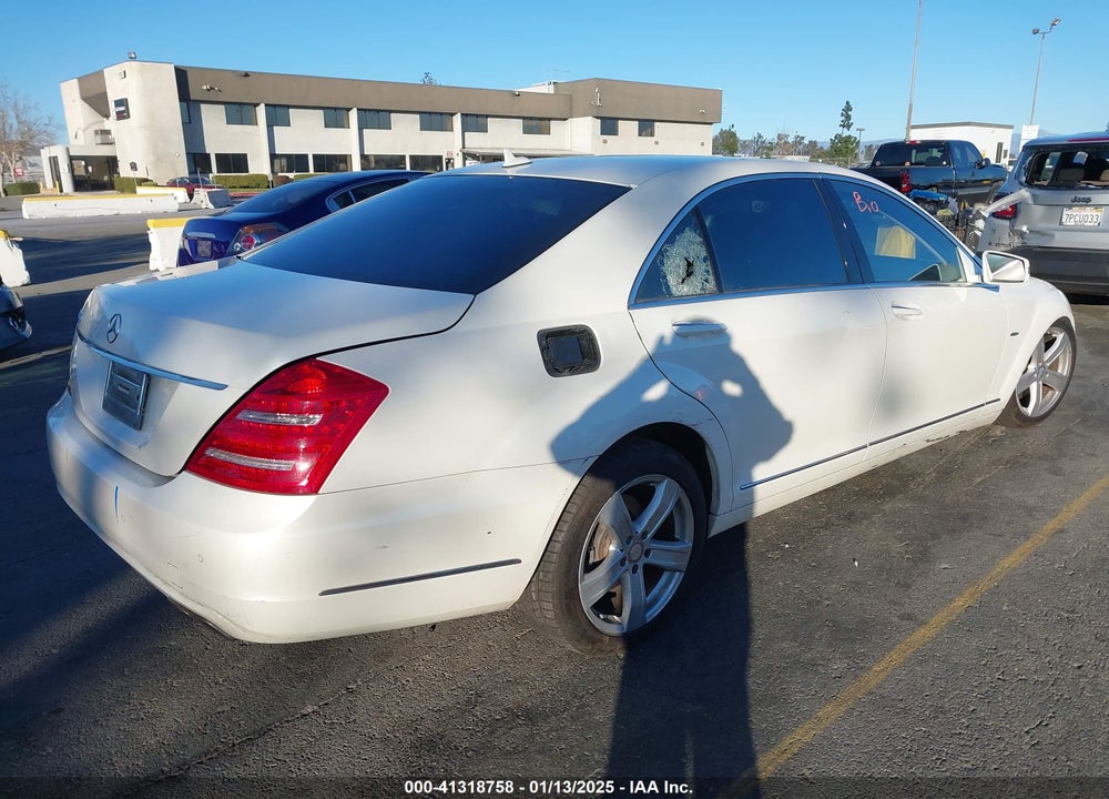 2012 MERCEDES-BENZ S 550 VIN: WDDNG7DB2CA471013