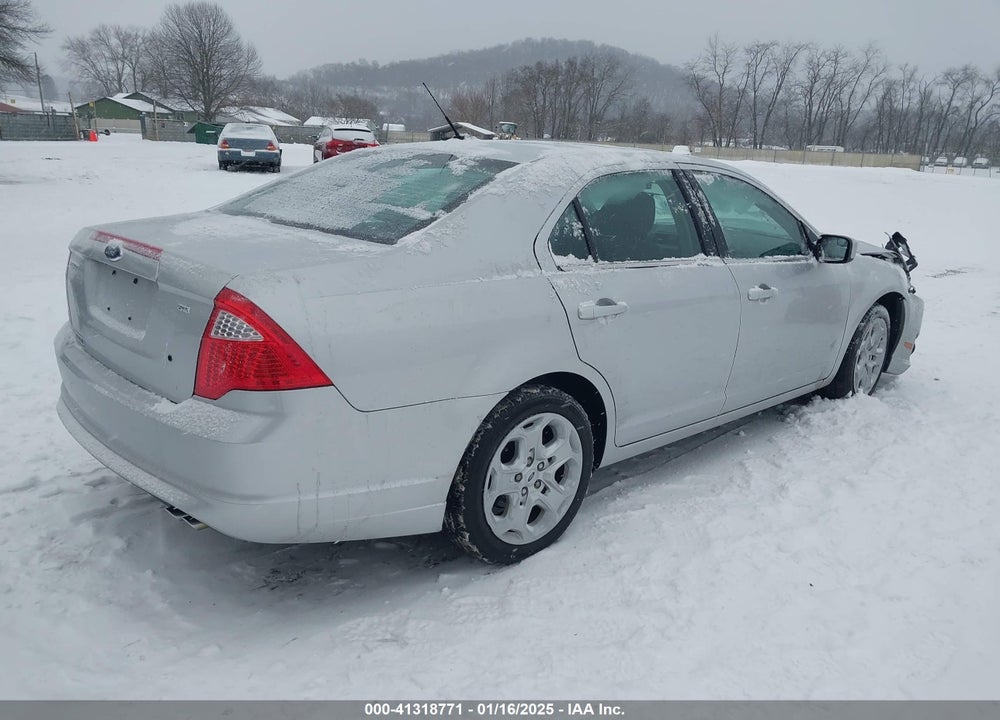 2011 FORD FUSION VIN: 3FAHP0HA3BR311958