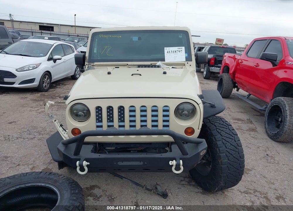 2011 JEEP WRANGLER SAHARA VIN: 1J4AA5D1XBL634042