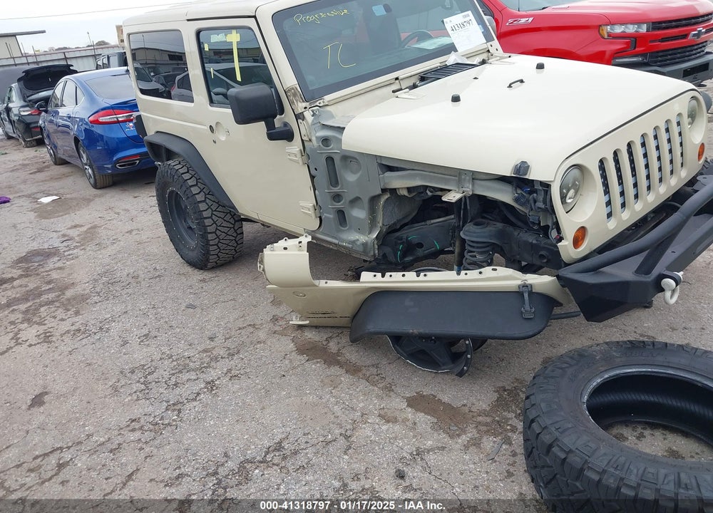 2011 JEEP WRANGLER SAHARA VIN: 1J4AA5D1XBL634042