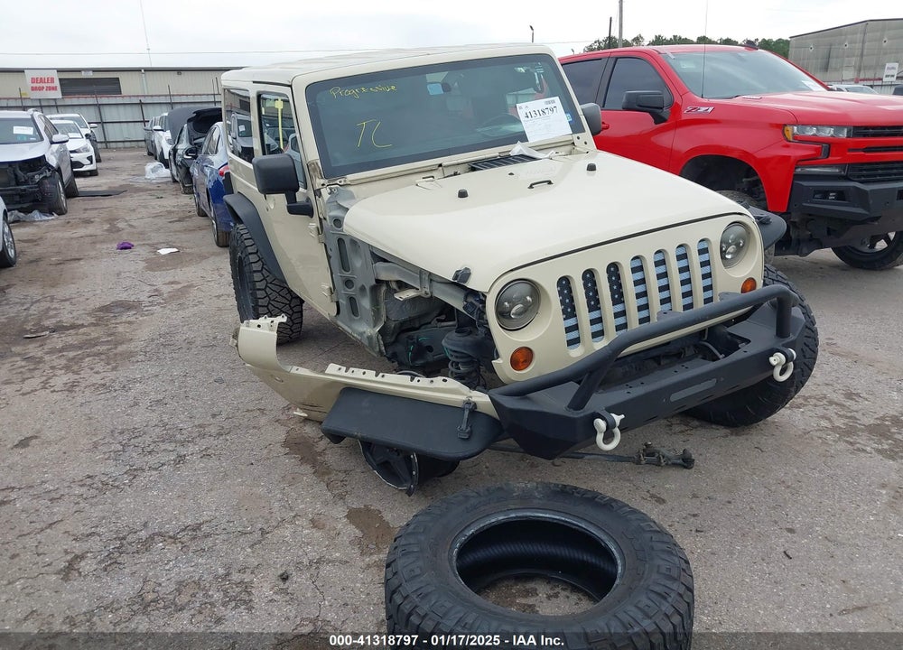 2011 JEEP WRANGLER SAHARA VIN: 1J4AA5D1XBL634042